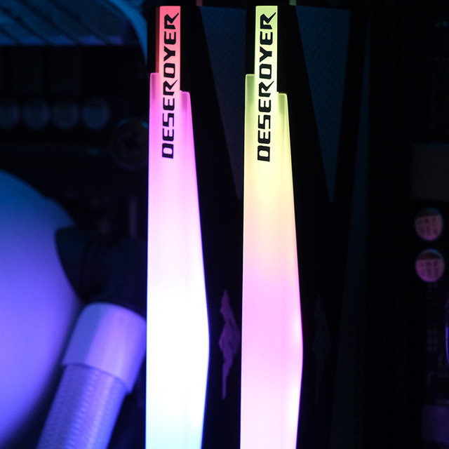 别只看DDR5！毁灭者内存4000MHz高频+机甲RGB，老平台升级宝藏！