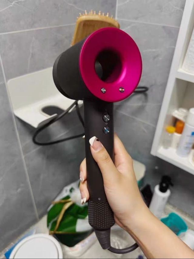 戴森HD15，快速干发神器