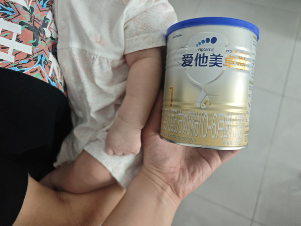 爱他美卓傲奶粉