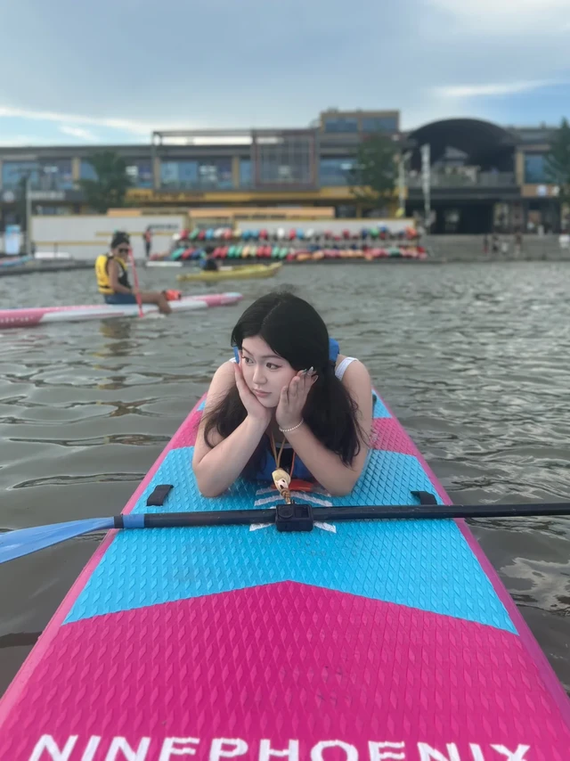 救命！这个夏天没玩过桨板真的会！遗！憾！！🌞
