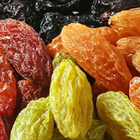 百草味四色葡萄干：新疆风味的“甜蜜四重奏”