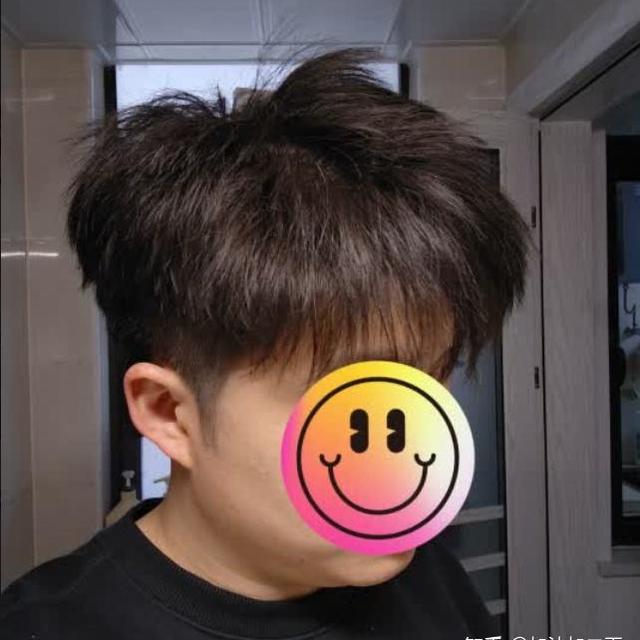 直板夹和玉米须夹板有什么区别呀?普通男大学生的话推荐使用哪一款夹板呢？有没有什么好的平价夹板推荐?