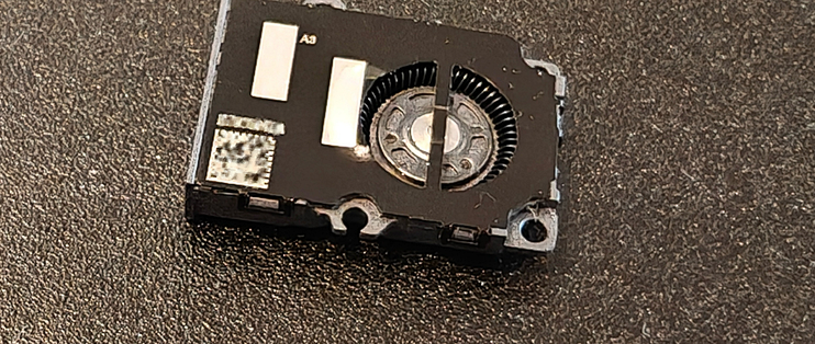 OPPO K13 Turbo Pro真机曝光，带主动散热风扇