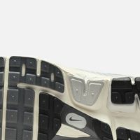 Nike迈柔VOMERO 5秋季复古跑鞋