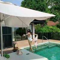 海边度假妆造全攻略：从法式碎钻肌到泰式晒伤妆，教你拍出高赞人生照片