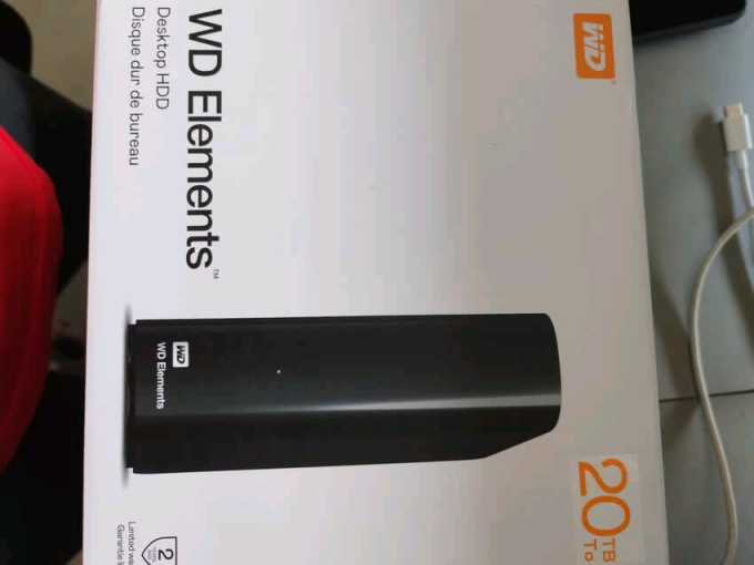 移动硬盘