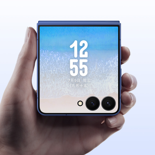 三星 Galaxy Flip7 发布：十年Exynos回归、超窄边框外屏，7999元起