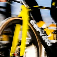 骑友集合！Cervélo 新 S5 凭啥卖 9 万 5？3 个 “省劲黑科技” 普通人也能看懂