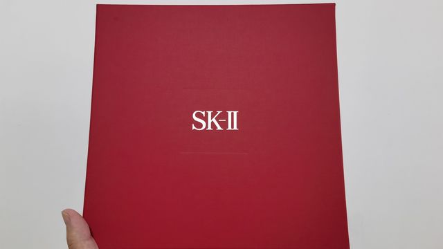 不知道送啥？就选SK-II。