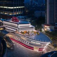 LV全球首座30米巨轮空降上海南京西路：场景体验能否逆转奢侈品寒冬？