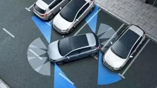 比亚迪智能泊车，新手司机的福音