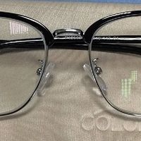 眼镜大赏：童锦程同款半框眼镜，痞帅氛围感与实用主义的碰撞