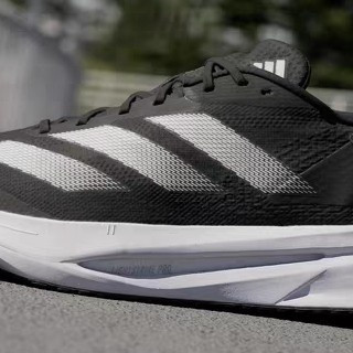 ADIZERO SL2：轻盈缓震跑鞋
