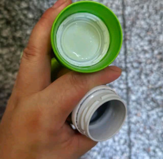 安慕希哈密瓜酸奶，开盖香浓