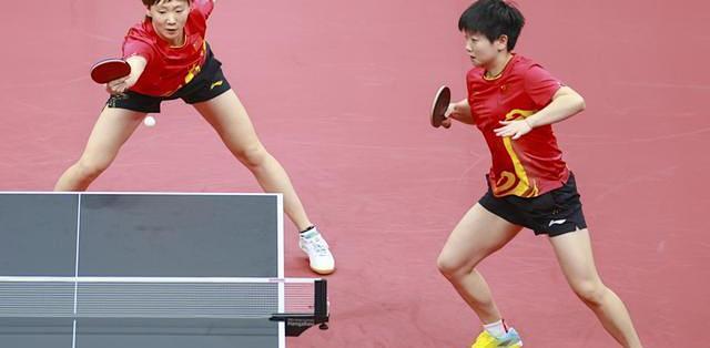 孙颖莎/王曼昱单打失利后强势反弹 女双横扫晋级四强保留冲冠希望