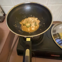 荣事达316不锈钢蜂窝不粘锅炒锅：烹饪的艺术之选