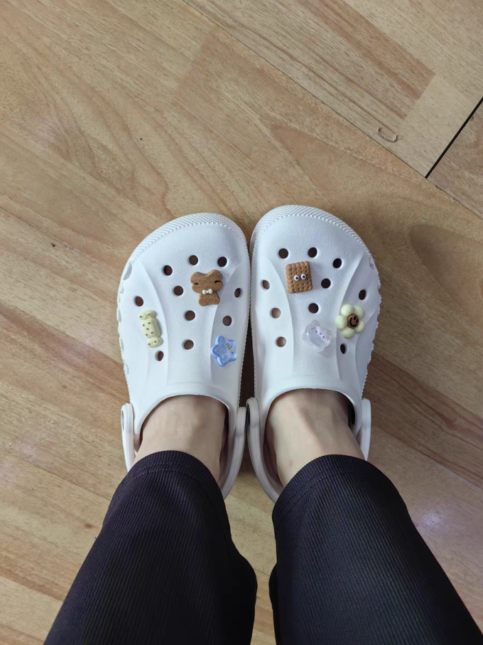 服饰鞋包