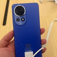 华为放弃高利润，从4399元跌至2399元，512GB+麒麟芯+卫星消息