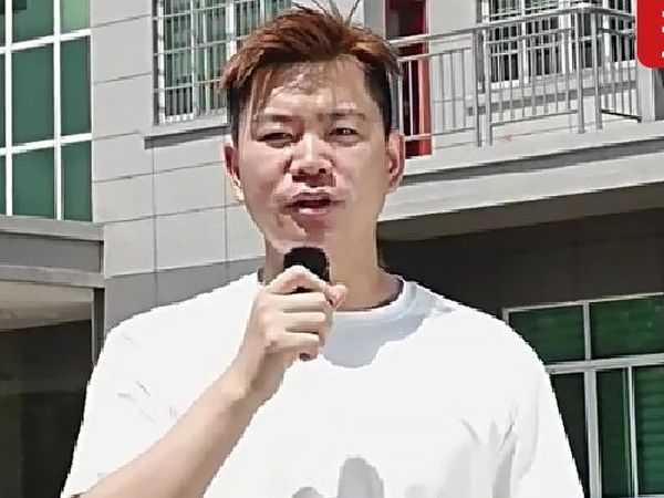 95年小伙负债千万，靠卖丝袜1年还清，如今年入3亿