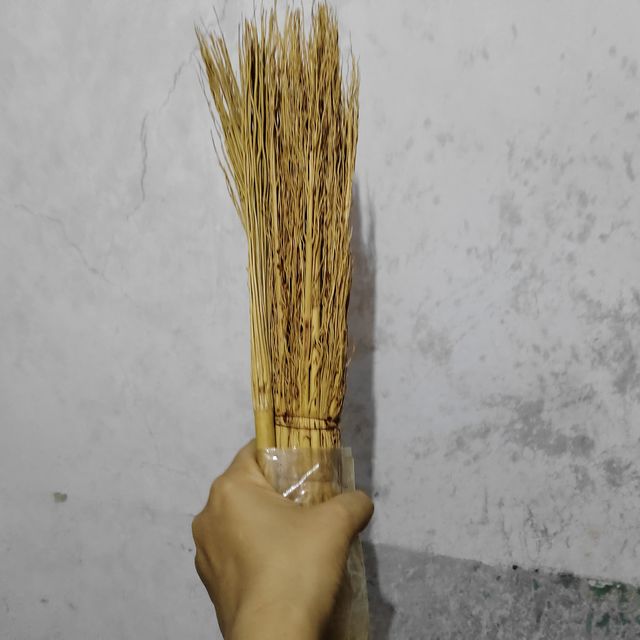 老物件：手工编制高粱扫帚和炊帚的记忆！