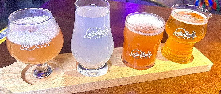 夏日啤酒狂欢，共享欢乐时光