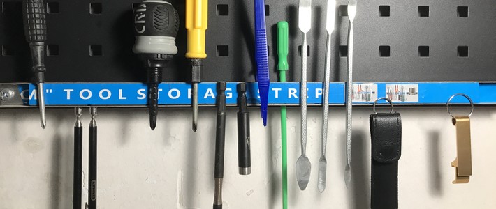 写着玩系列，方孔洞洞板磁条安装方案及挂墙充电站安装建议