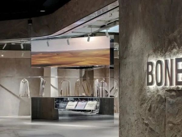 疯狂开店200多家！潮牌BONELESS如何快速破圈？