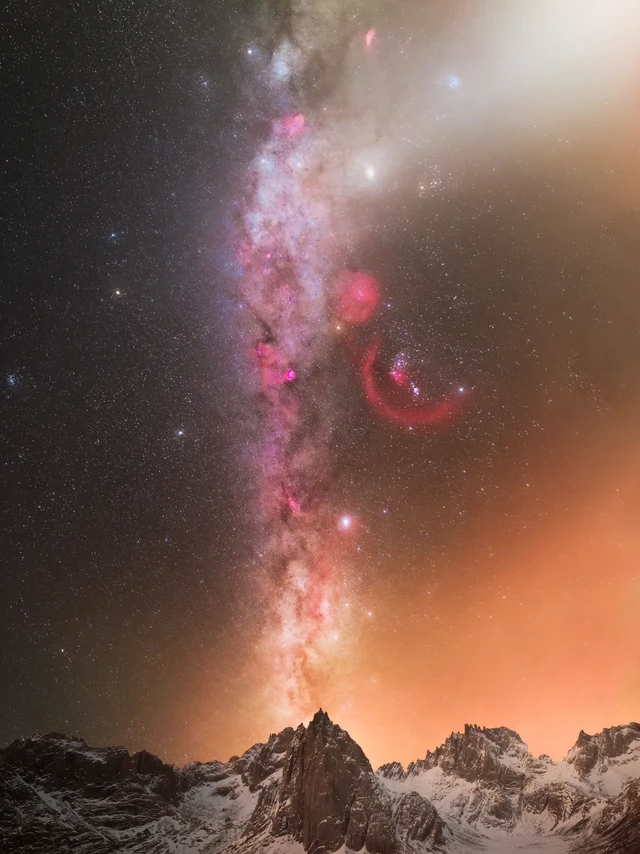 星空开了红色闪光灯和没开的区别～感谢b神巨巨巨巨巨巨raw @Bacardi6666 
📍甘南 莲保叶则 （青藏高原东部）
此思路参考了国外ins Tomrae，Anthony Lopez
最近没时间