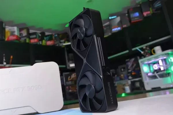 好马需配好鞍，PCIe带宽不足会让5090性能暴跌25%，PCIe5.0是刚需