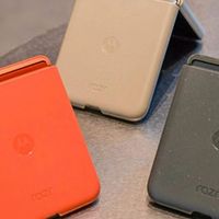 摩托罗拉Razr 50热爱橙：时尚折叠，大屏随行，补贴入手正当时！