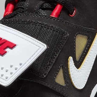 情怀党速看！Nike LeBron 21 