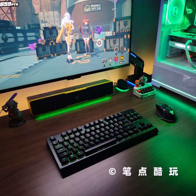 灯厂新神兵，又飒又强！雷蛇黑寡妇蜘蛛V4竞技极速版开箱上手