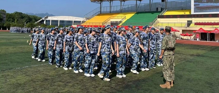 迷彩青春第一课：军训不是“吃苦秀”，而是成长的必修课