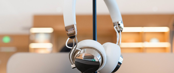 耳机音箱 篇零：复古设计轻巧舒适，适合日常通勤，QCY Era 7头戴耳机体验