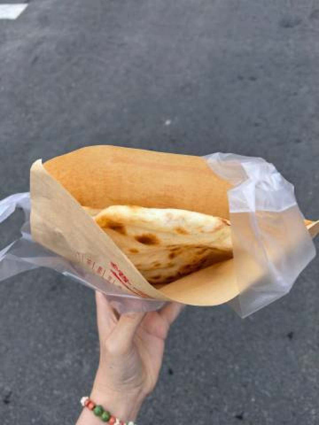 糖福饼里的时光密码：麦香与糖甜交织的童年记忆