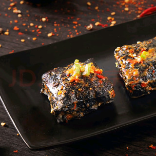 三只松鼠香辣臭豆腐，地道湖南风味