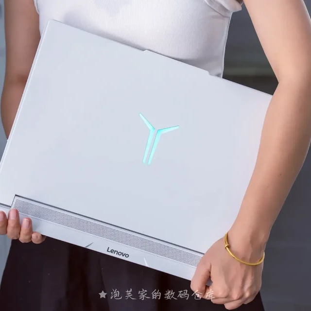 5070还是60？拯救者R9000P 8945HX+5070深度体验 有5090多少性能