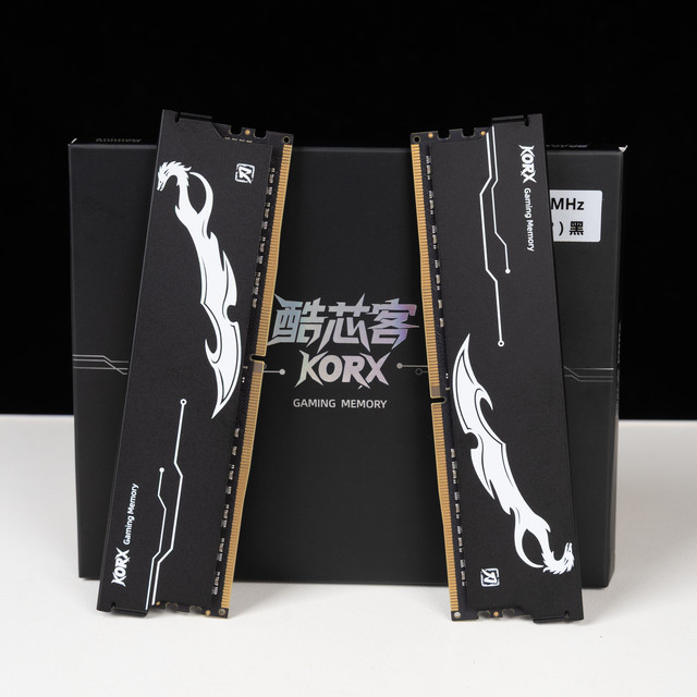 老平台升级D4遇涨价不慌！酷芯客刀客DDR4 3600 32GB成性价比之选