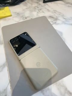 摩托罗拉折叠屏手机体验