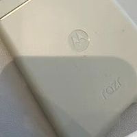 摩托罗拉razr折叠屏：实用美学新定义