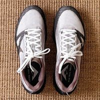 Nike Terra Kiger 10：舒适透气的越野跑鞋