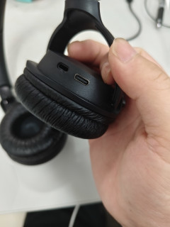 JBL耳罩式耳机200元性价比无敌