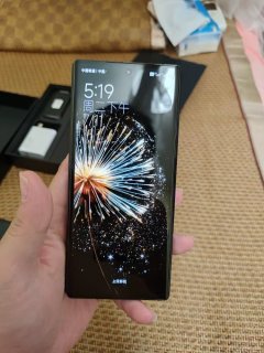 小米MIX Fold 3：折叠屏的商务质感