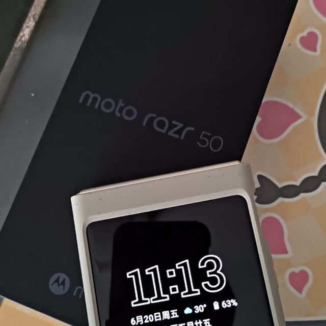摩托罗拉razr 50折叠屏体验