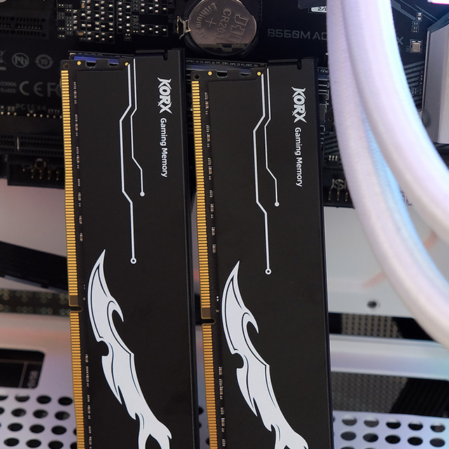内存涨价潮中破局！酷芯客刀客系列 DDR4，性能与性价比双在线！