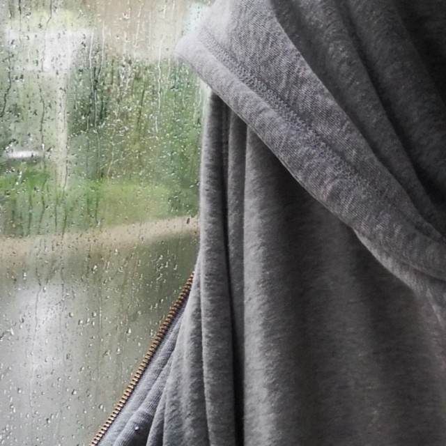 暴雨天出行的实用建议