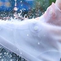 雨天出行新选择：XXL码雨鞋套体验