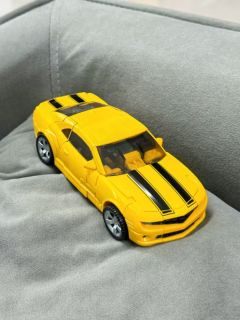 这个变形玩具车，孩子玩到不肯撒手