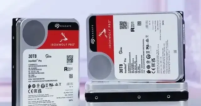 4盘RAID 0读写超1100MB/s！希捷酷狼Pro 30TB HAMR硬盘首发评测