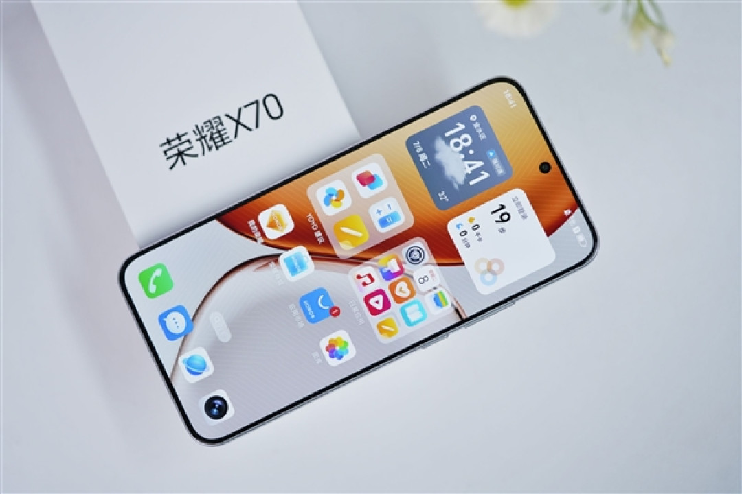 史上最大电池手机!荣耀X70图赏